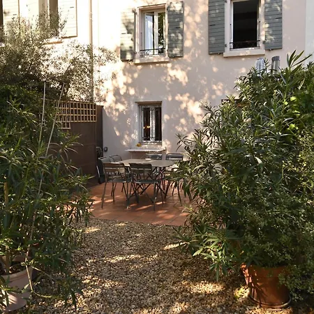 Bastide Le Petit Clos - Les 2 * Perpiñán